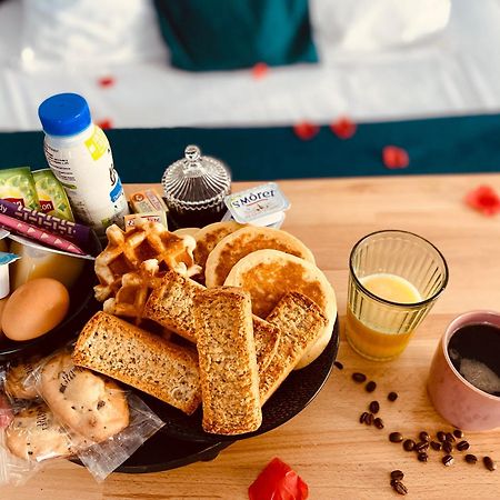 Mieuxqualhotel Jacuzzi Privatif Love Room ボルドー エクステリア 写真